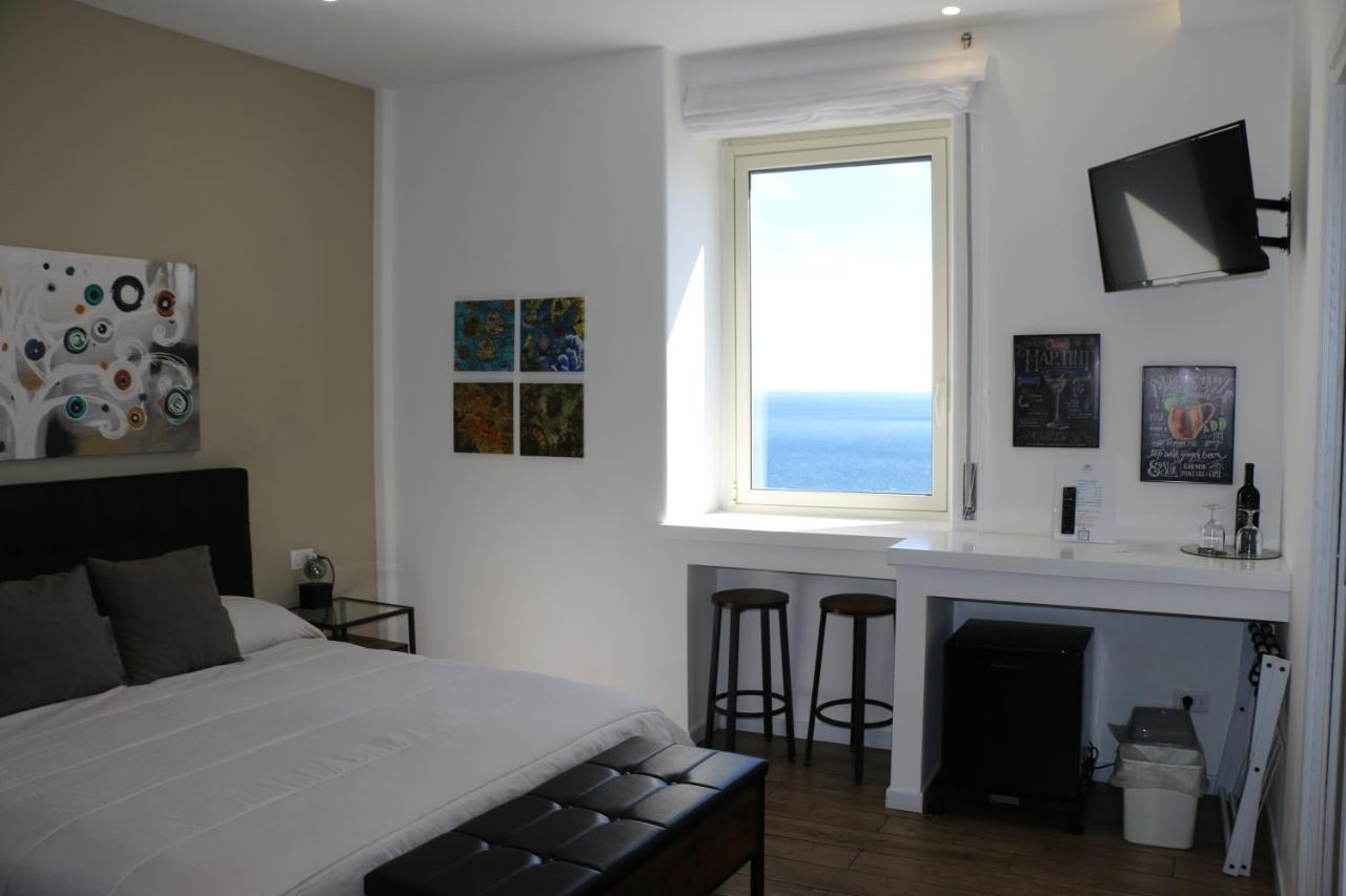 Seascape Rooms Катания Екстериор снимка